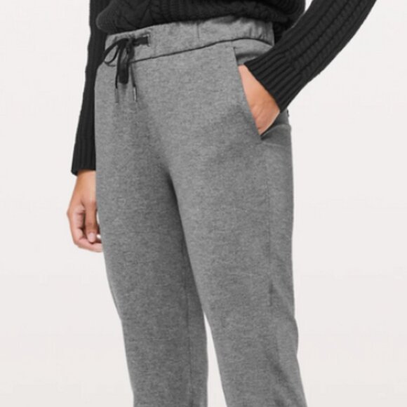 Lululemon Gray On The Fly 7/8 27” Size 6 - Picture 2 of 9